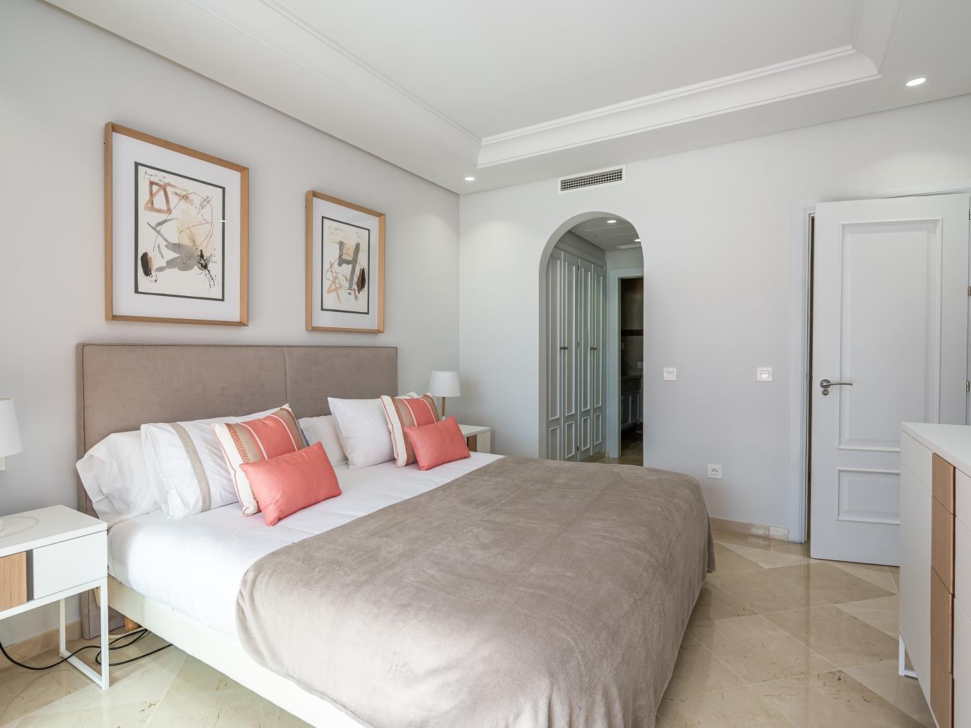 image Mediterranean Bliss – Exclusive Ground-Floor Retreat 15