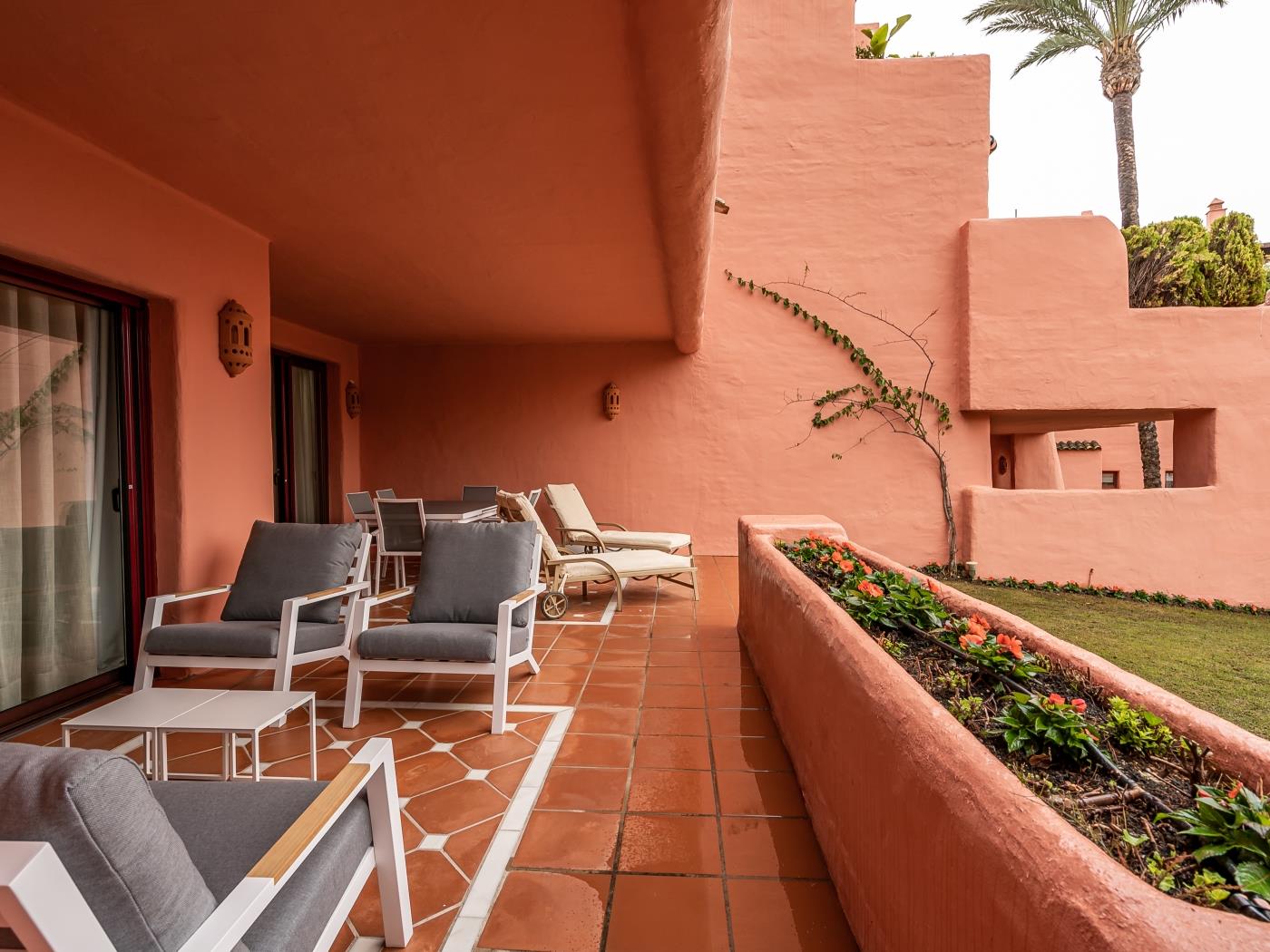 image Mediterranean Bliss – Exclusive Ground-Floor Retreat 19