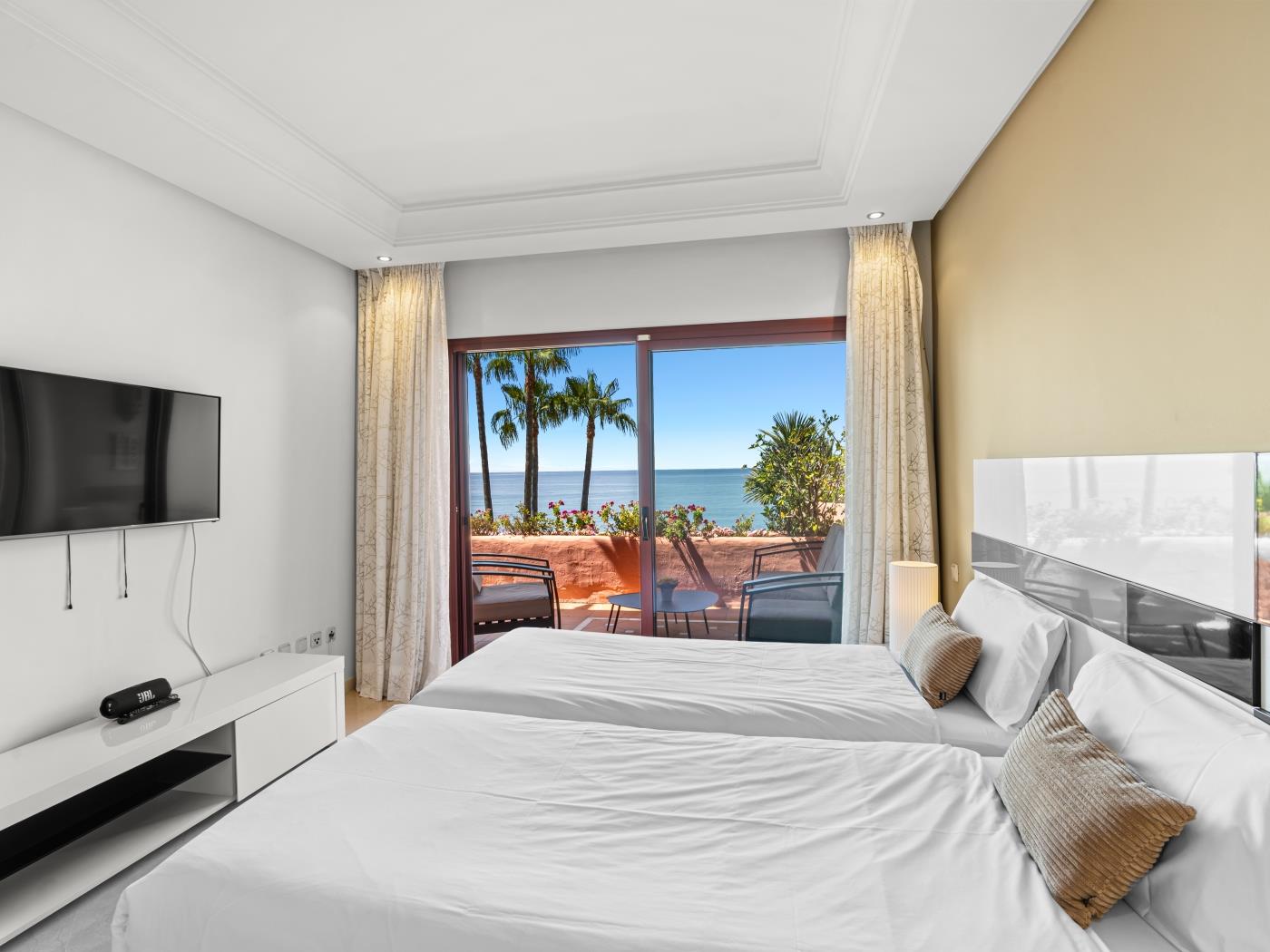 image Golden Shore Seafront Apartment 3