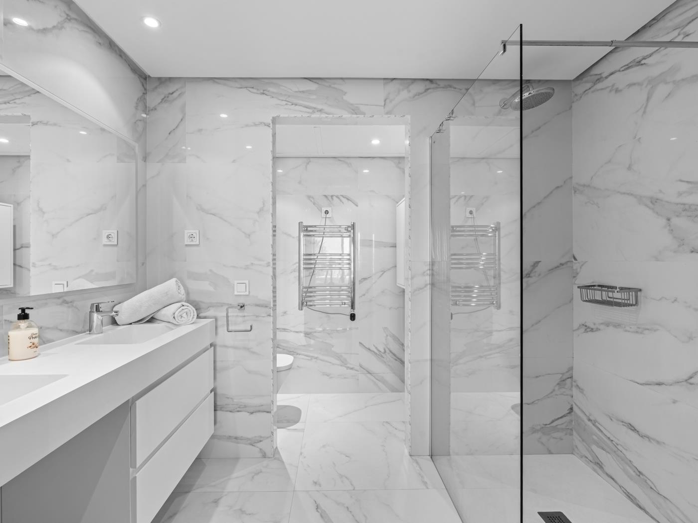 image Golden Shore Seafront Apartment 6