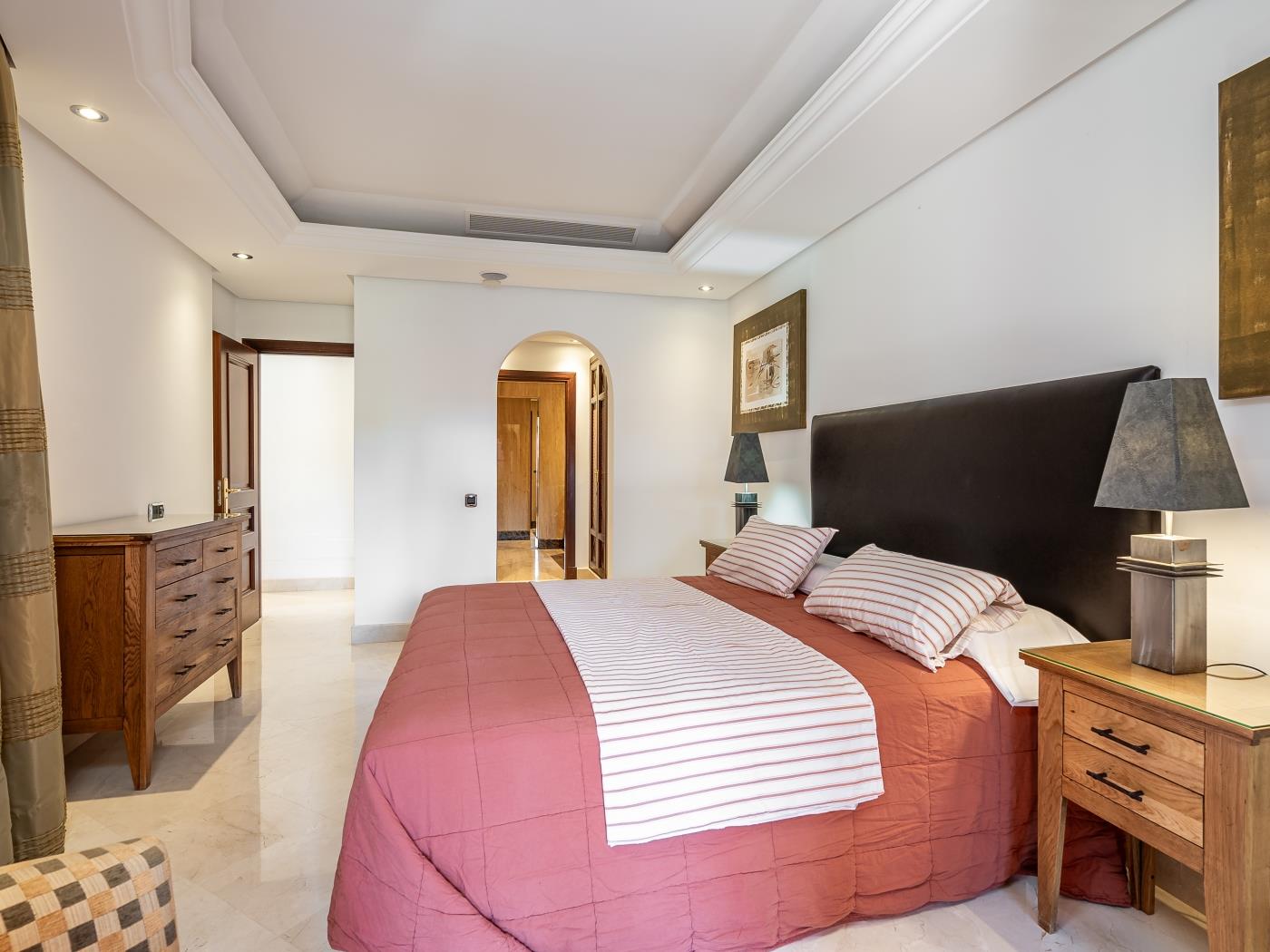 image Appartement luxueux au rez-de-chaussée à Torre Bermeja 18