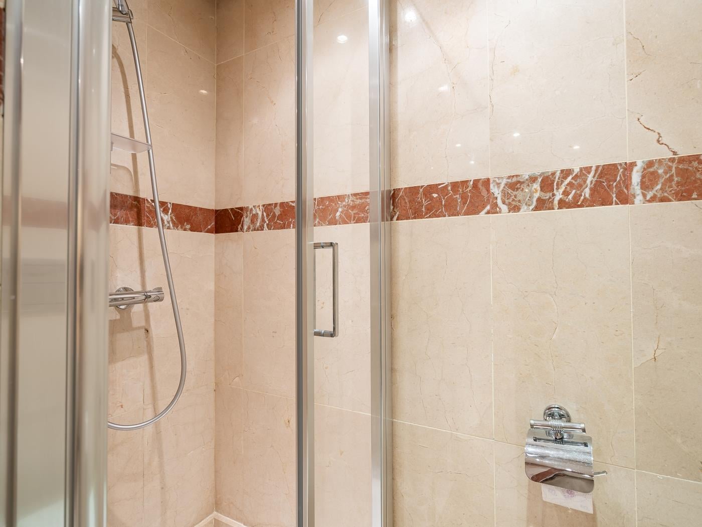 image Beachfront Serenity 12