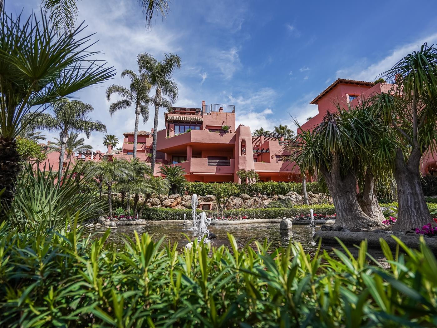 image Beachfront Serenity 26