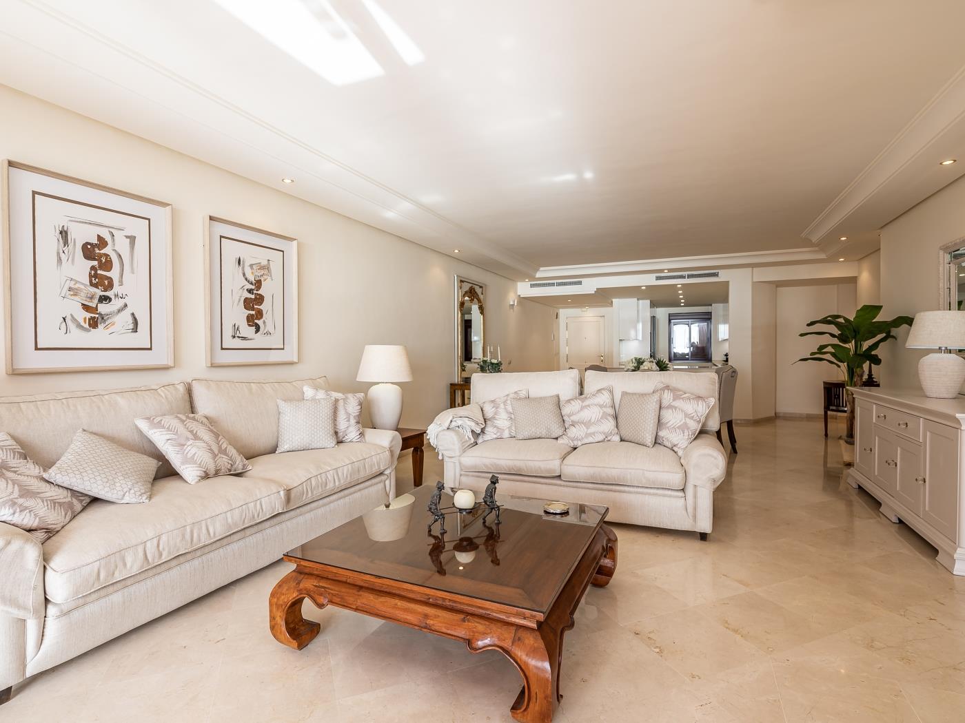 image Beachfront Serenity 5