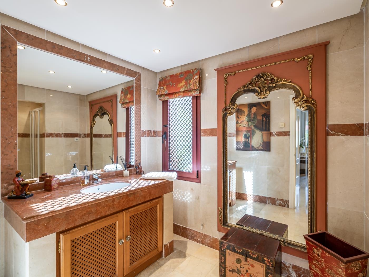 image Beachfront Serenity 9