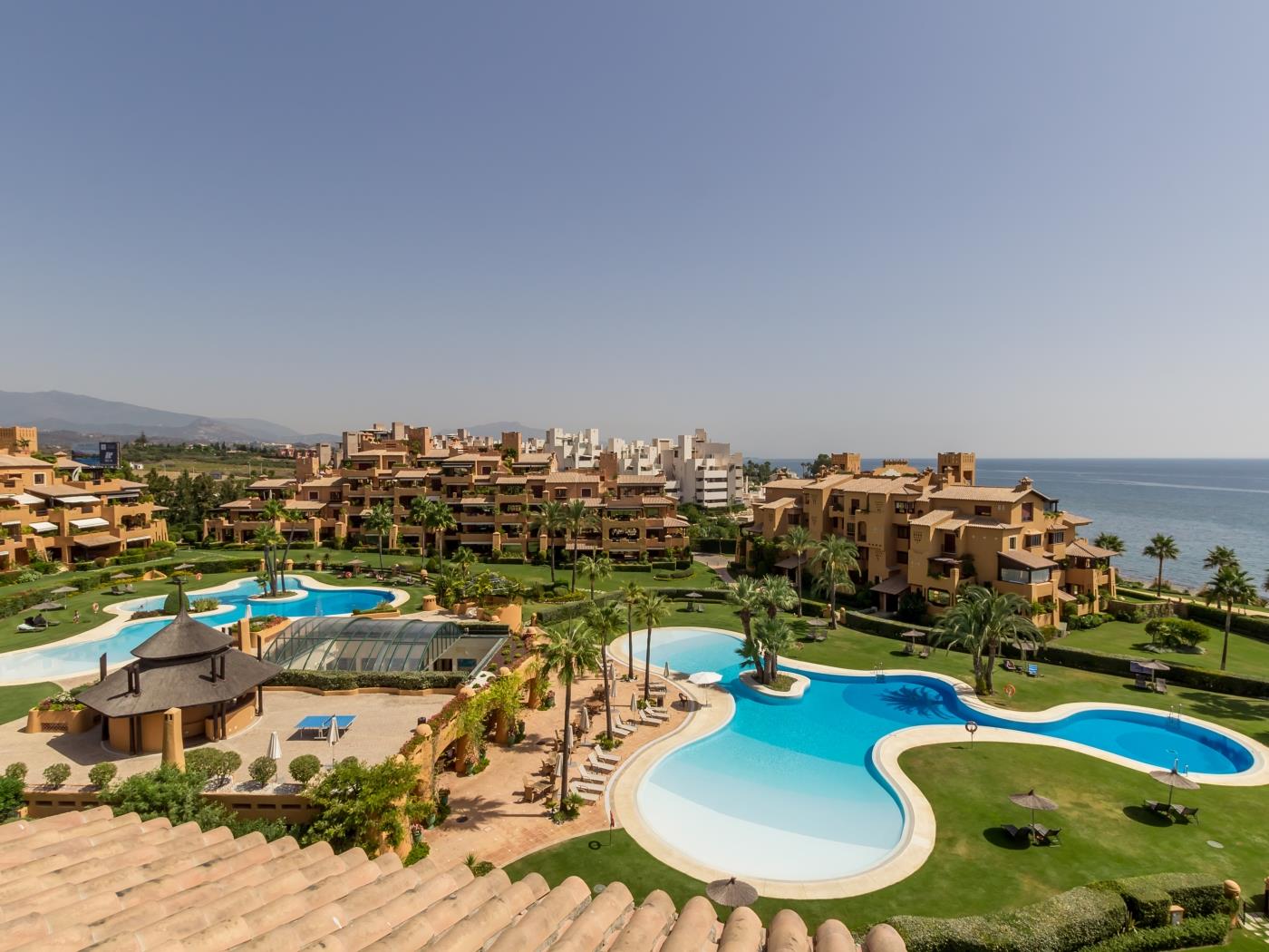 image Los Granados Jewel 27