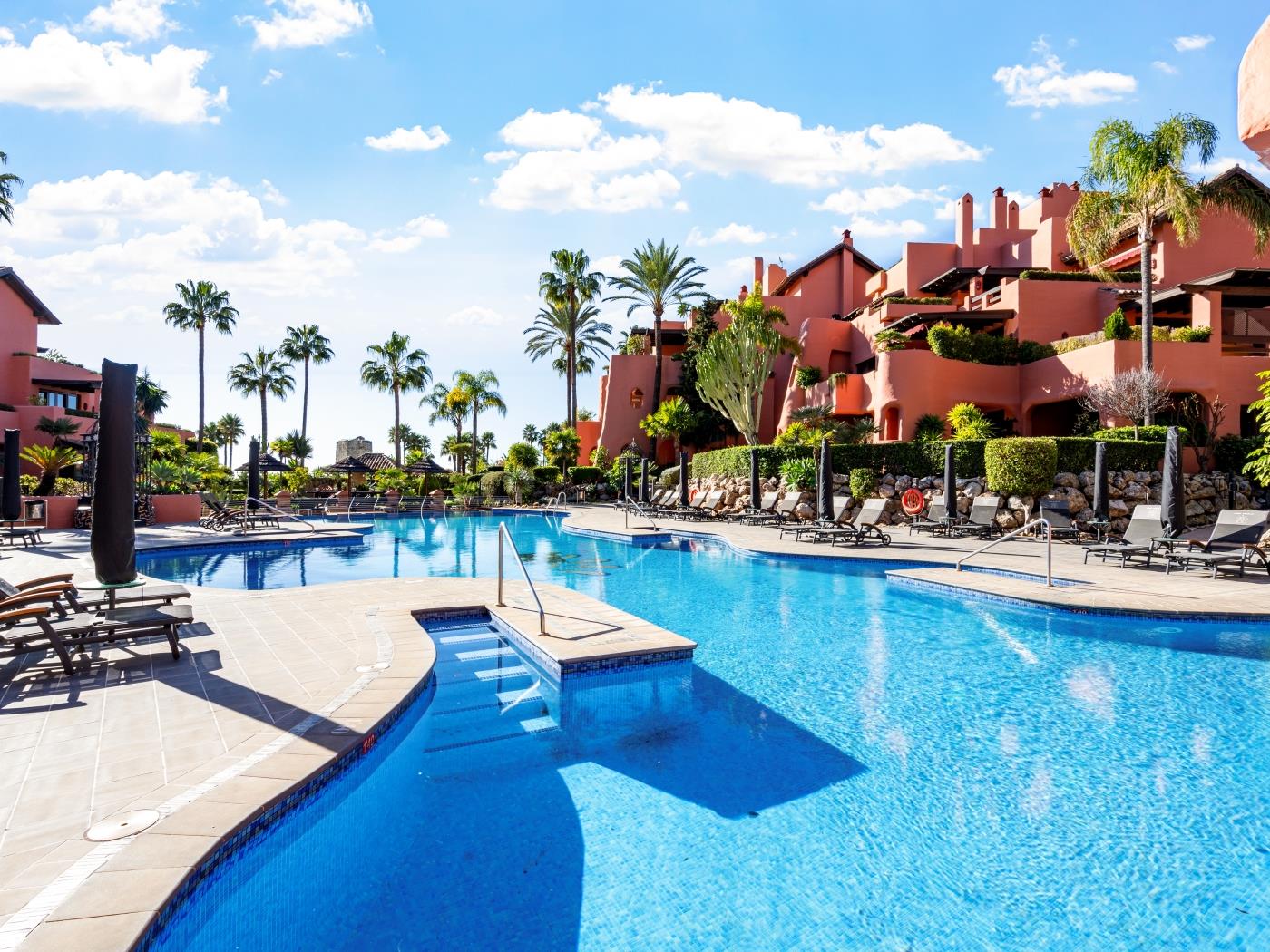 image Azure Garden Retreat – Torre Bermeja 19