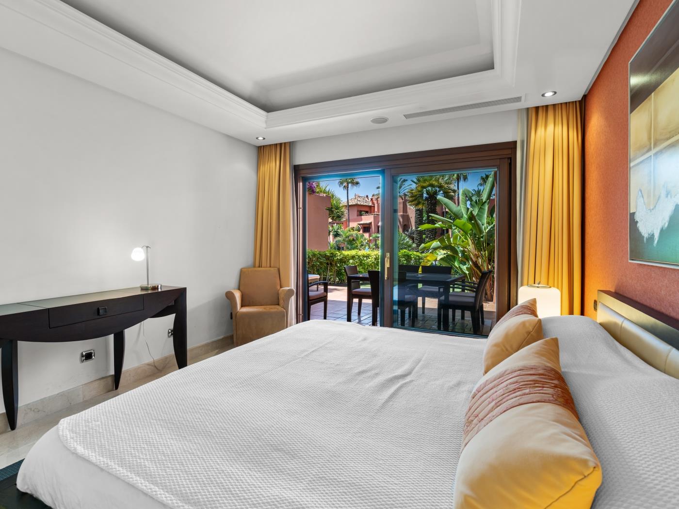 image Azure Garden Retreat – Torre Bermeja 6