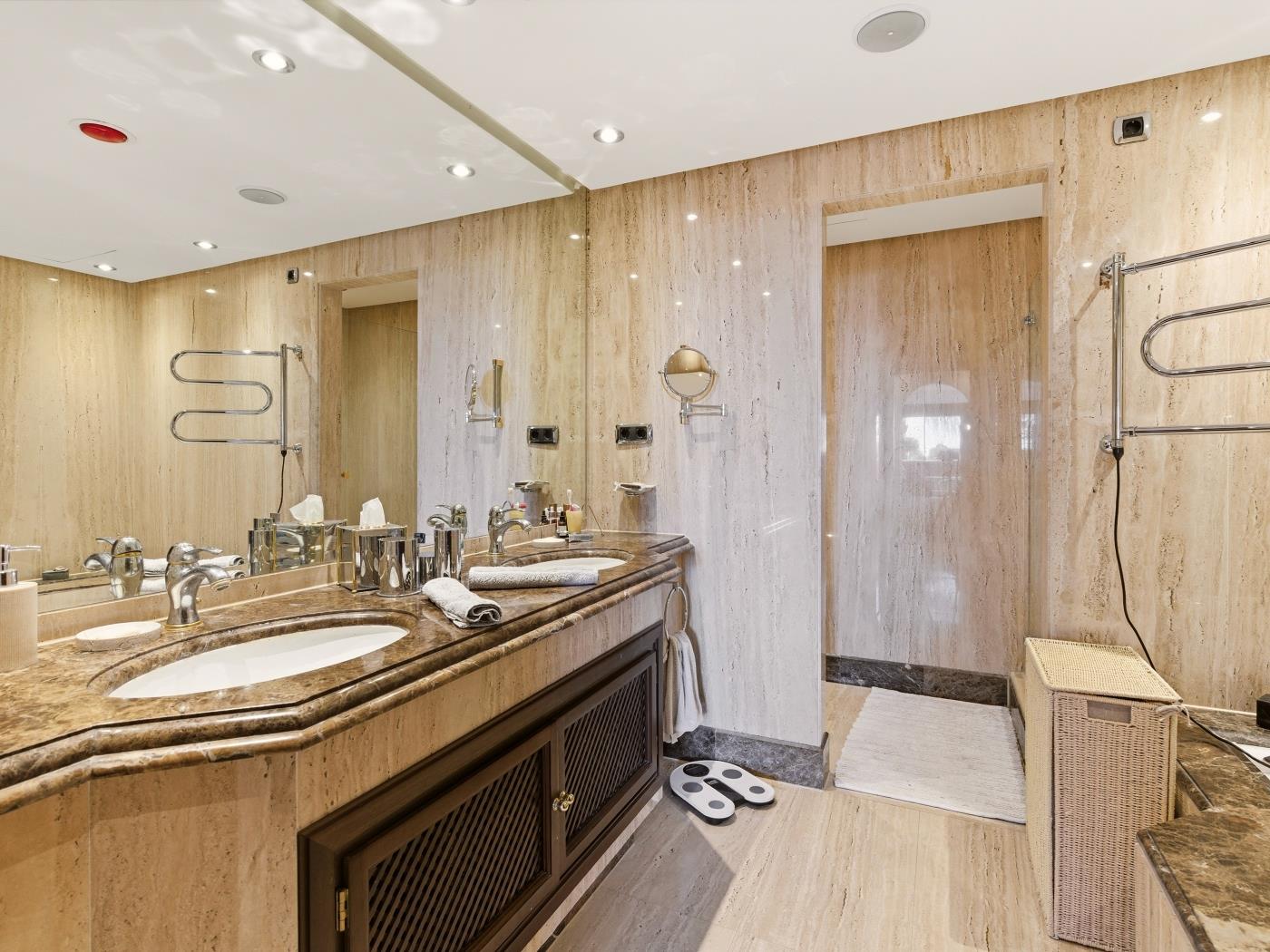 image Appartement avec vue sur mer à Torre Bermeja 9