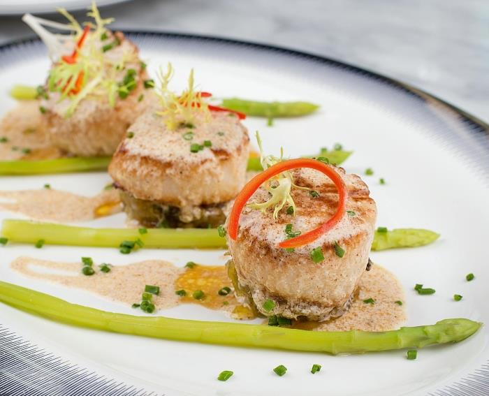 10 Must-Try Restaurants in Estepona & Málaga for Food Lovers